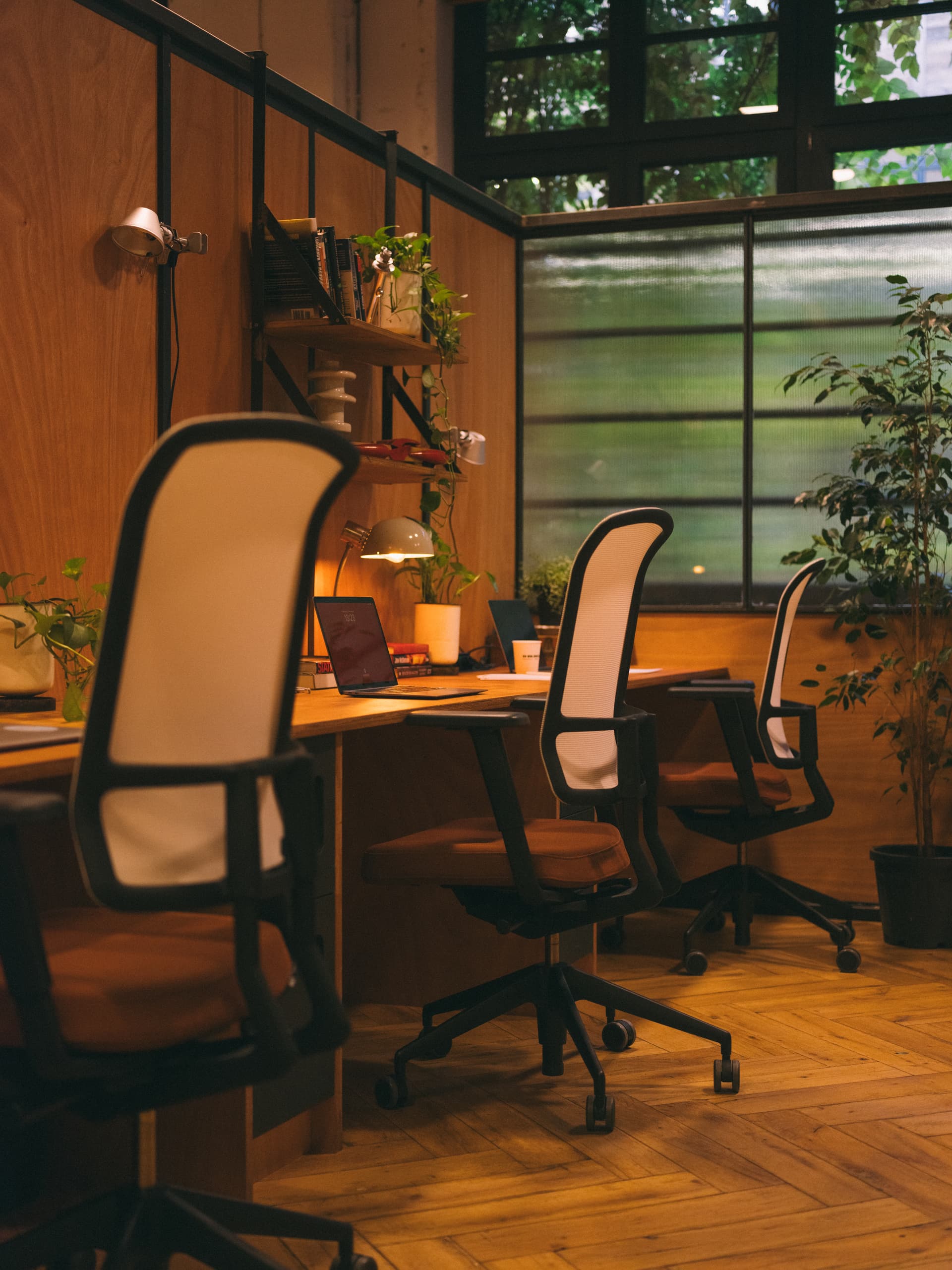 spaces-images-carousel