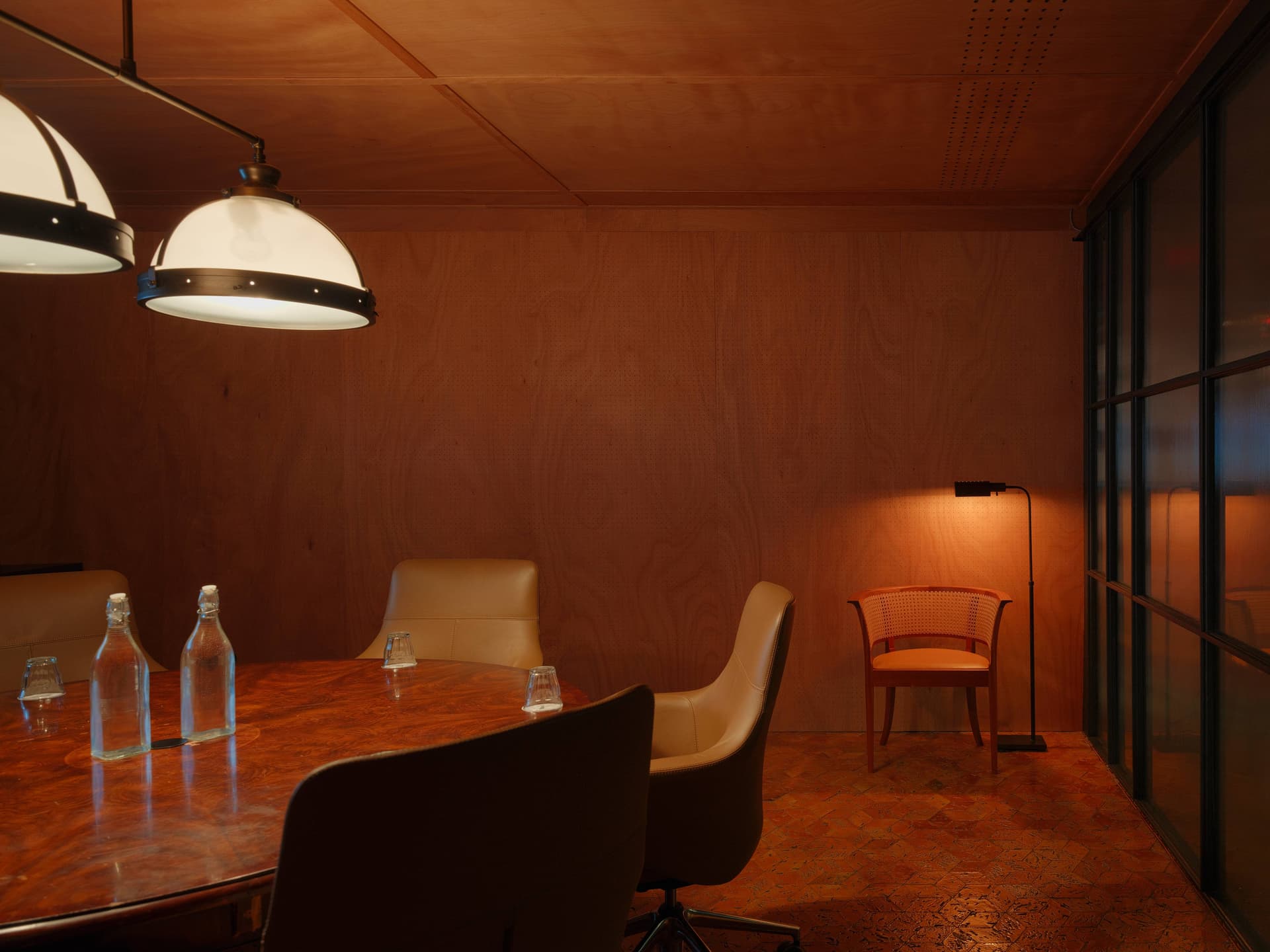 spaces-images-carousel